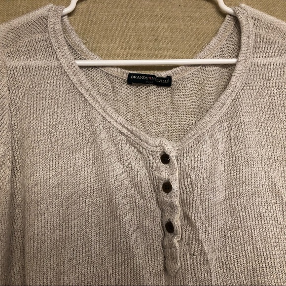 Brandy Melville Long Sleeve - Picture 2 of 4
